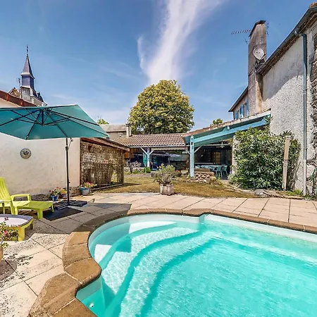 Casa vacanze 4 Bedroom Cozy In *