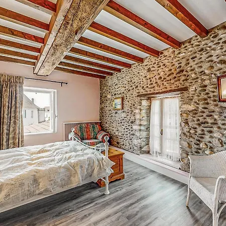 4 Bedroom Stunning In Feriehus *