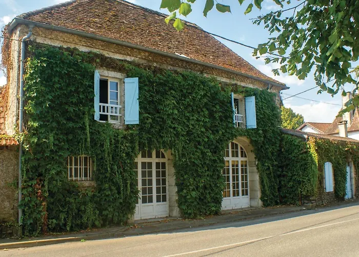 Ferienhaus 4 Bedroom Stunning In